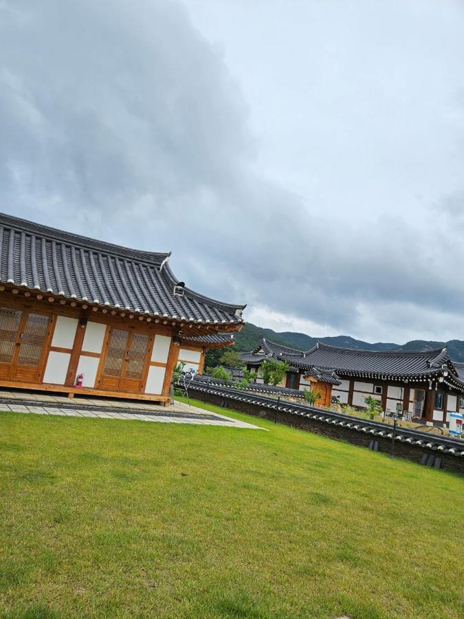 Villa Wonhwaroo Gyeongju Exterior foto